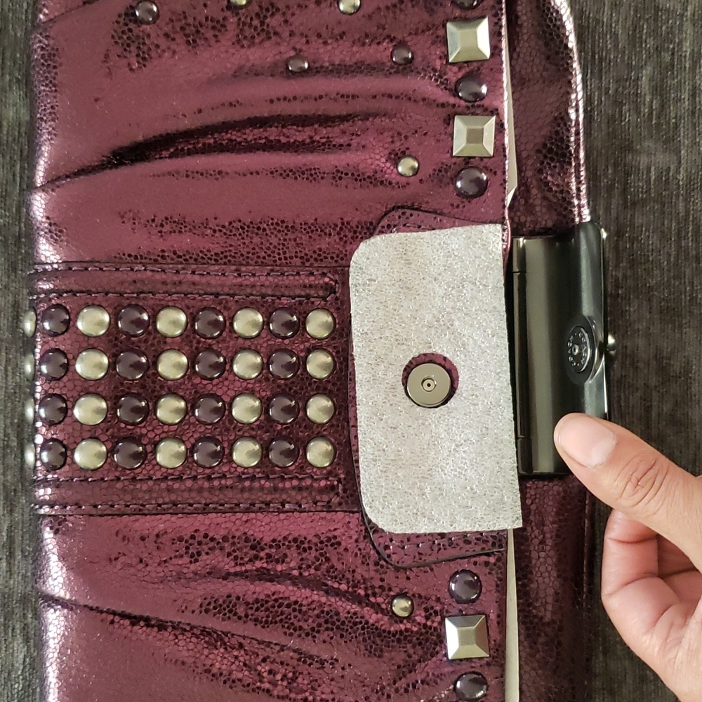 Coach Purse 👛 - Picture 3 of 6